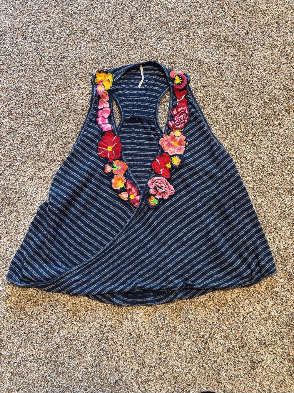 Free People Frida floral embroidered faux-wrap tank top Small Racerback Flowy - Picture 2 of 5
